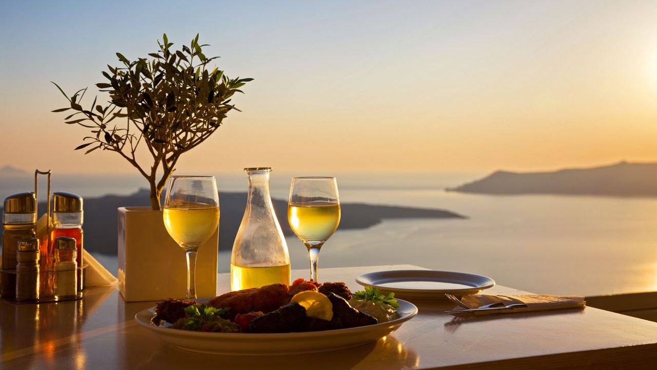 Griechischer Wein Genuss auf Santorin - Kykladen Insel