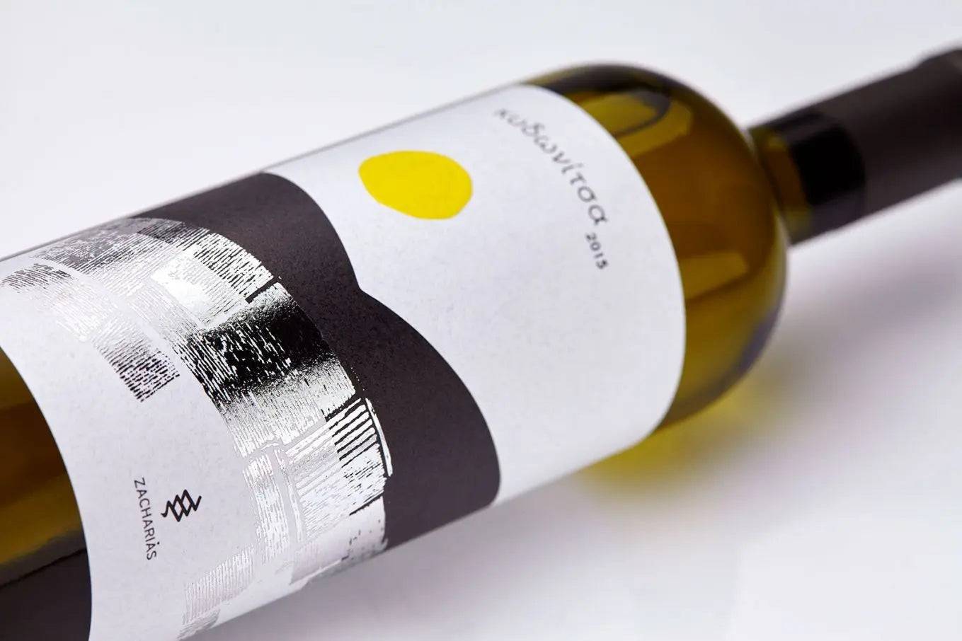 Zacharias Wines Kydonitsa Weißweinflasche mit modernem Etikett und Quittenaromen aus Peloponnes 2024 Jahrgang Trocken