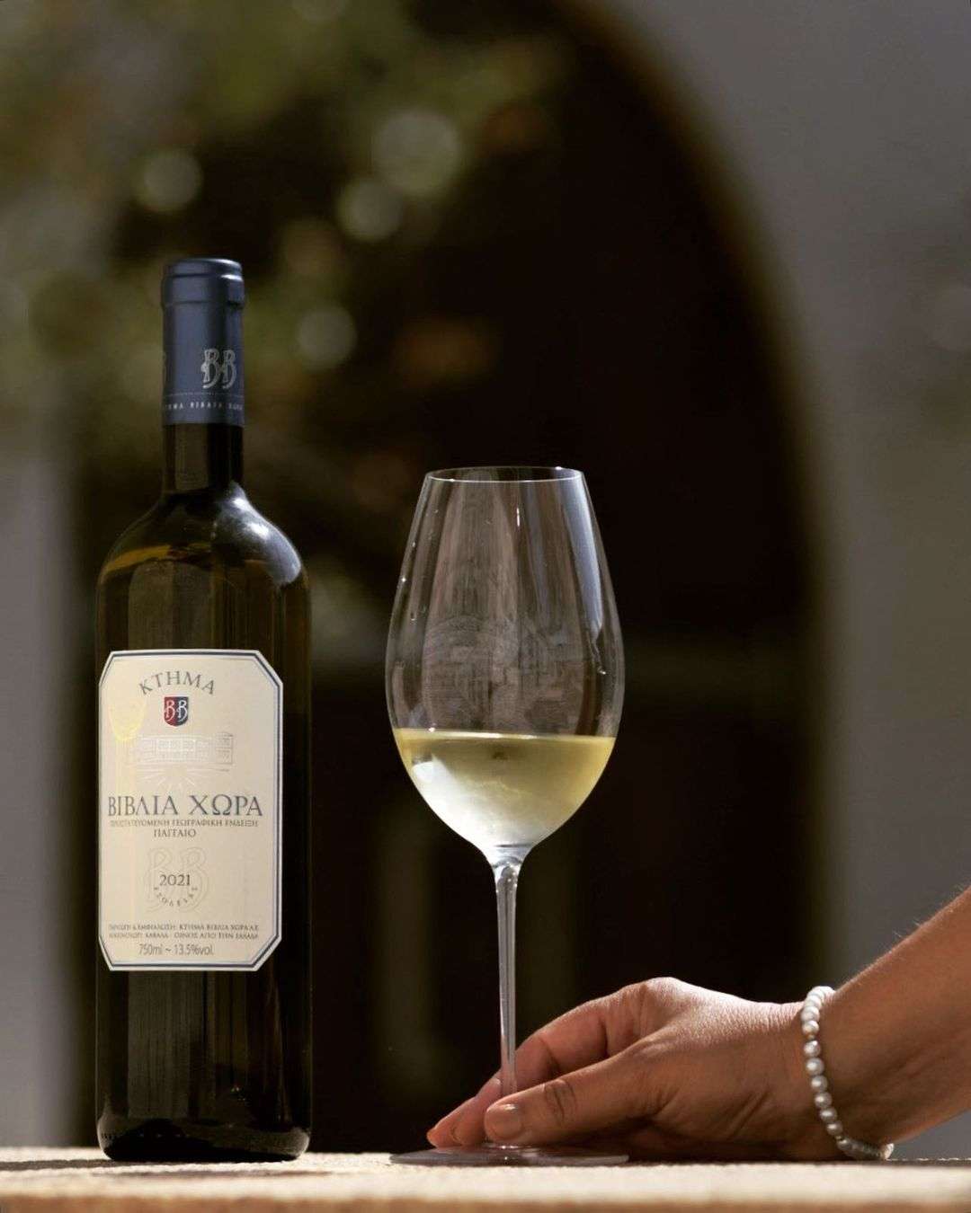 Biblia Chora Weissweißer Wein aus Sauvignon Blanc und Assyrtiko mit exotischen Aromen aus Kavala