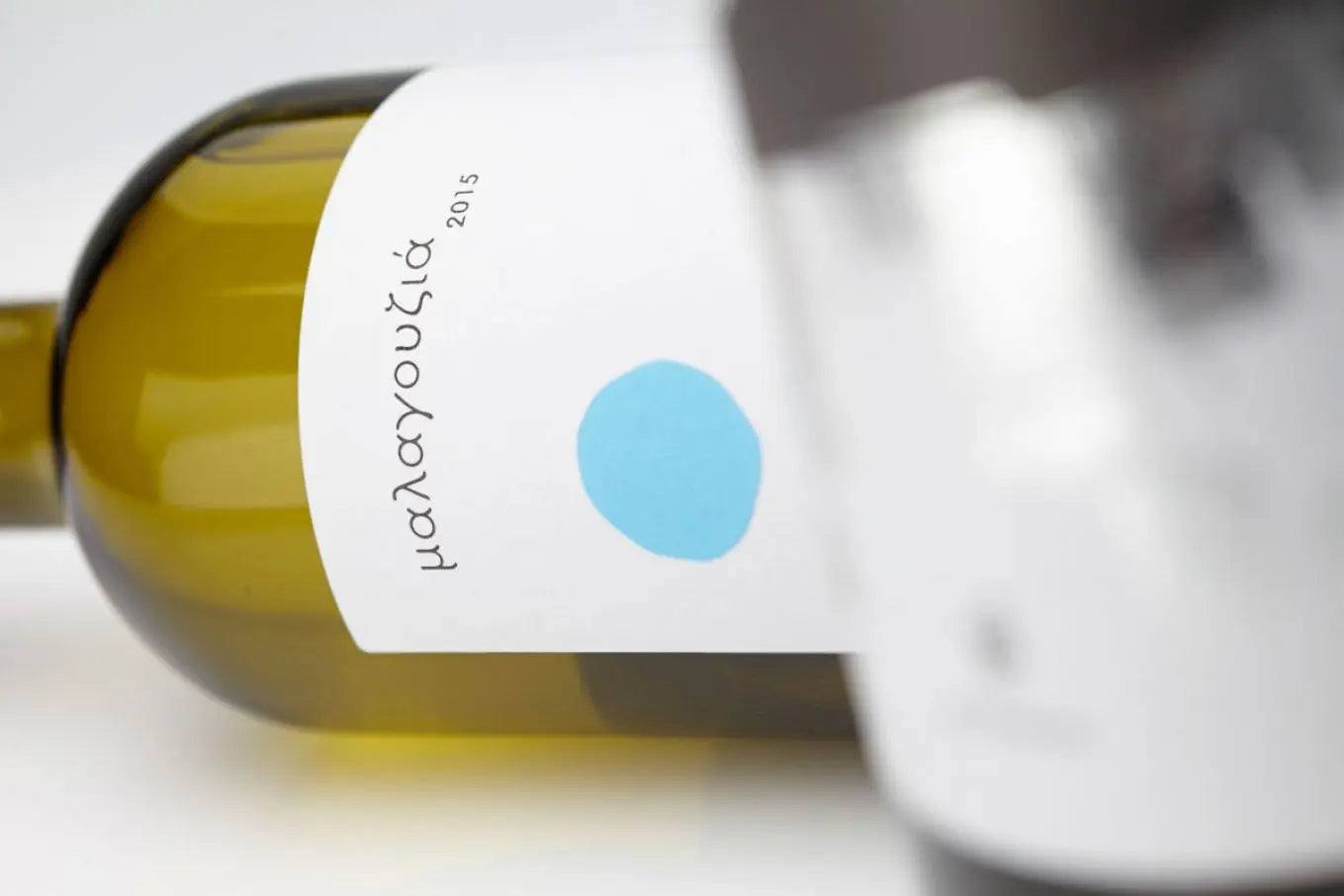 Zacharias Wines Malagousia Weißweinflasche aus Peloponnes 2024 mit floralen Aromen und Korkverschluss